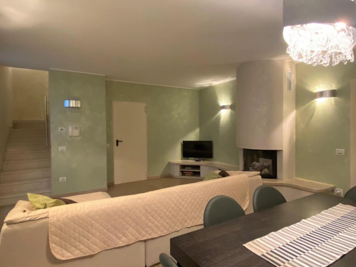 The Diamond - Luxury Villa With Private Pool Padenghe sul Garda Bagian luar foto